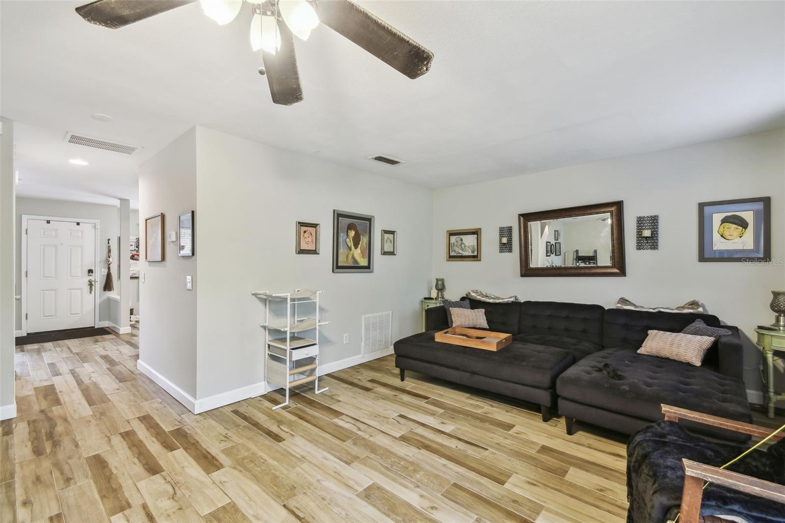 Listing photo id 20 for 3406 Cypress Head Court