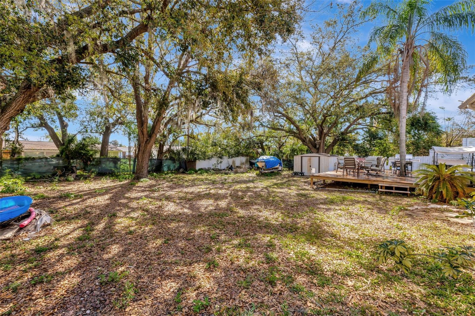 Listing photo id 33 for 4716 Gazania Street