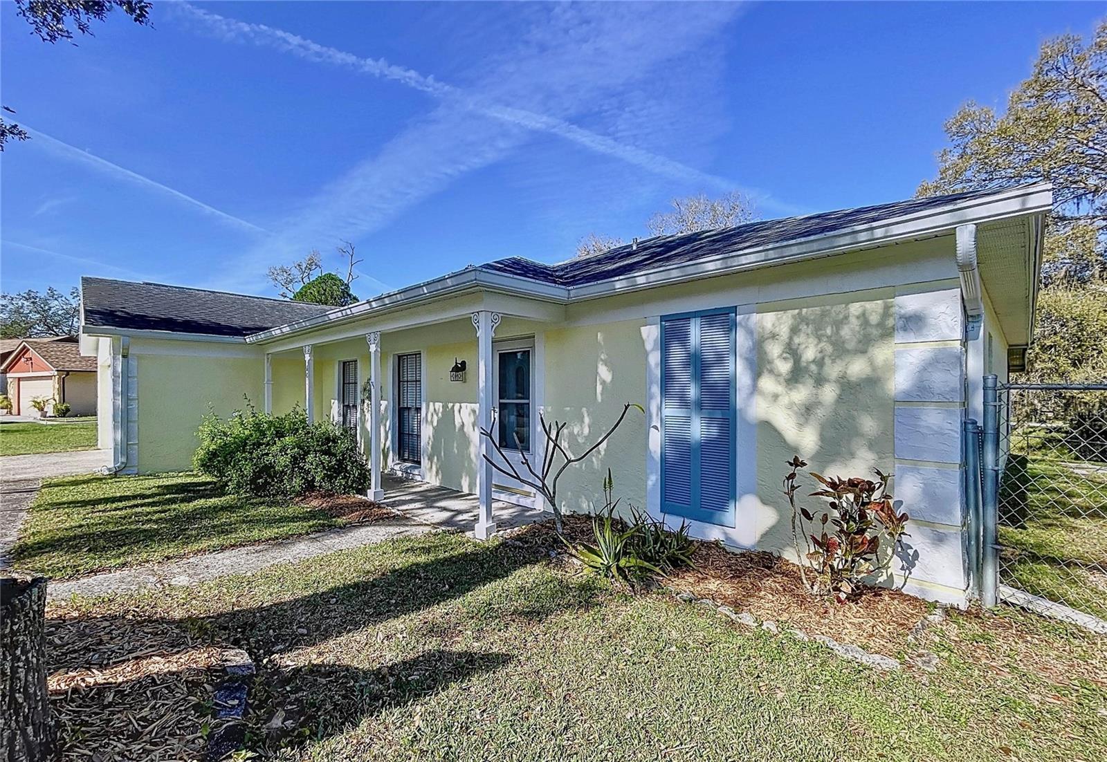 Listing photo id 45 for 808 Smith Bay Drive