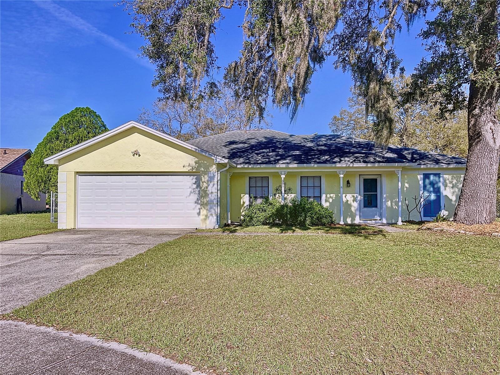 Listing photo id 47 for 808 Smith Bay Drive