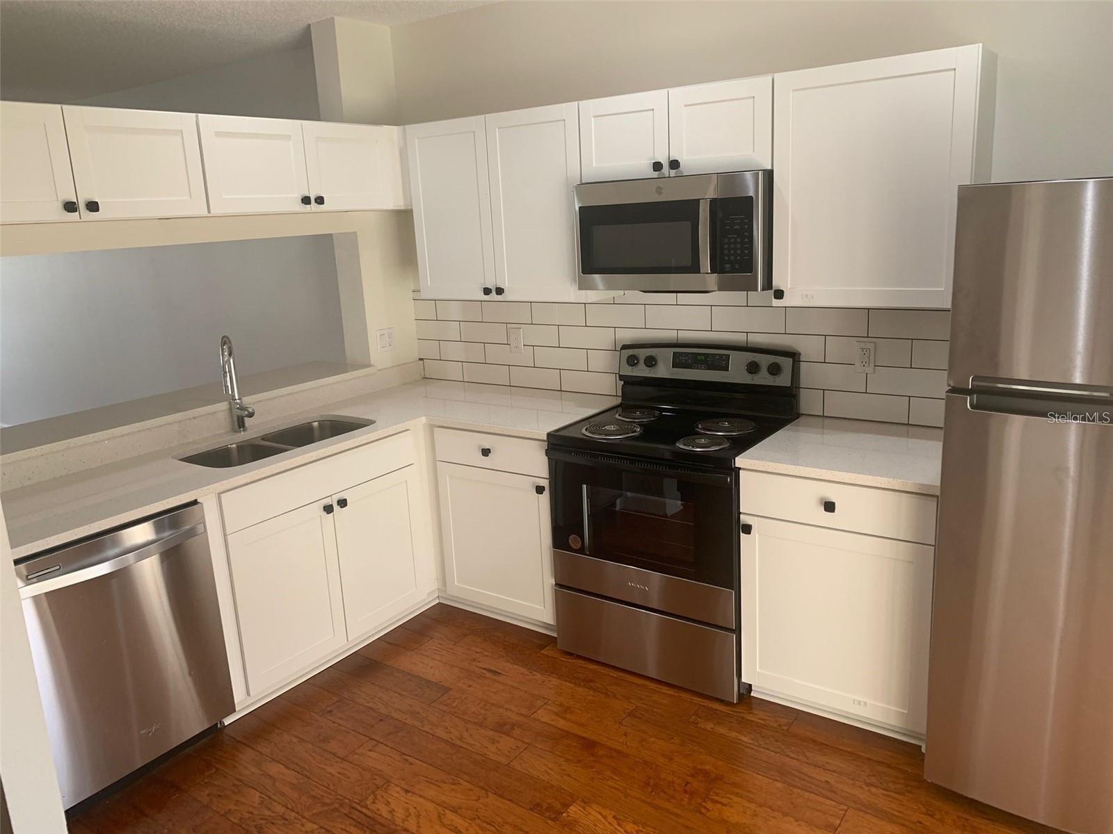Image 15 of 59 For 8602 Hunters Key Circle