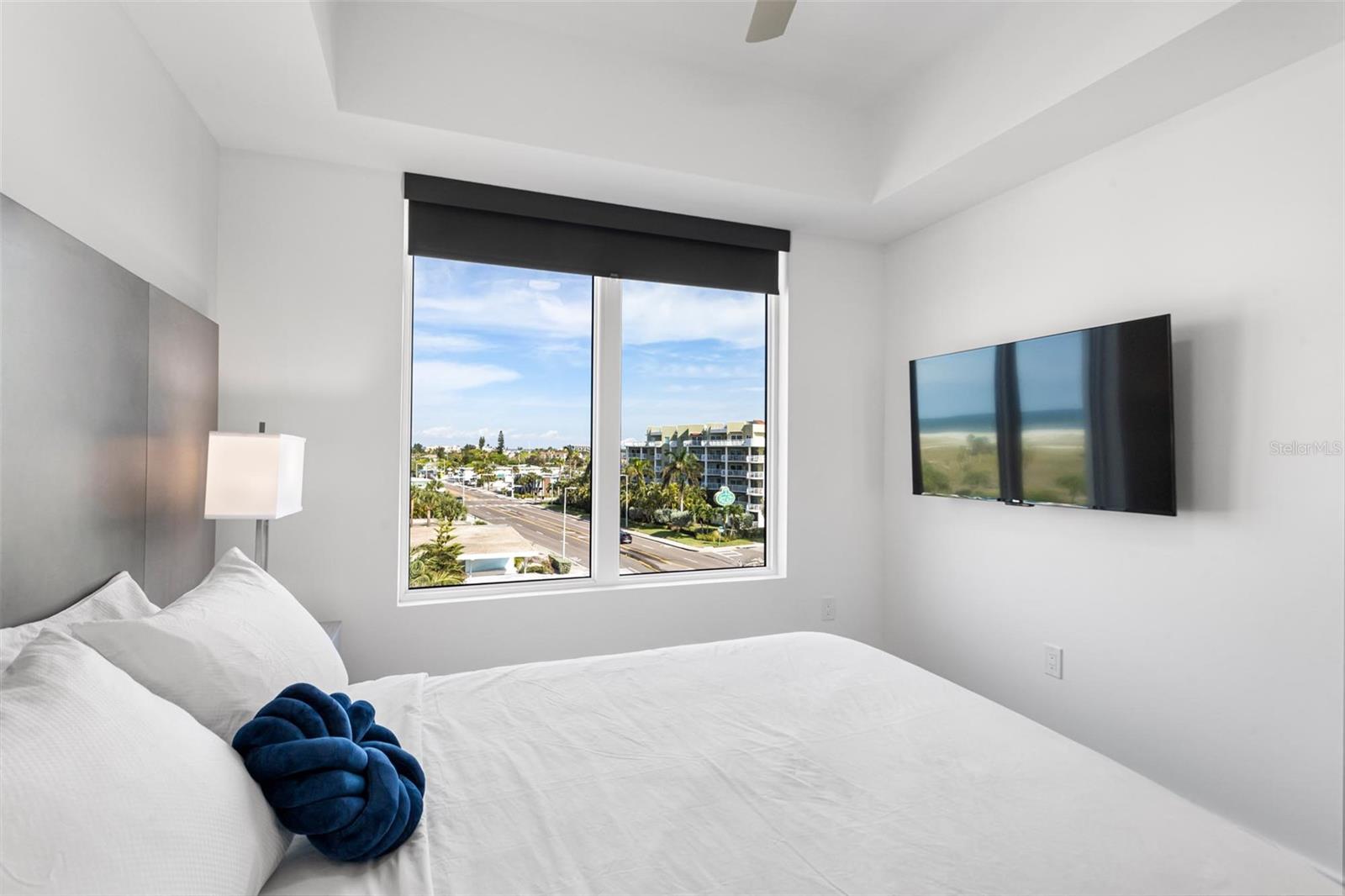 Listing photo id 13 for 11500 Gulf Boulevard 613