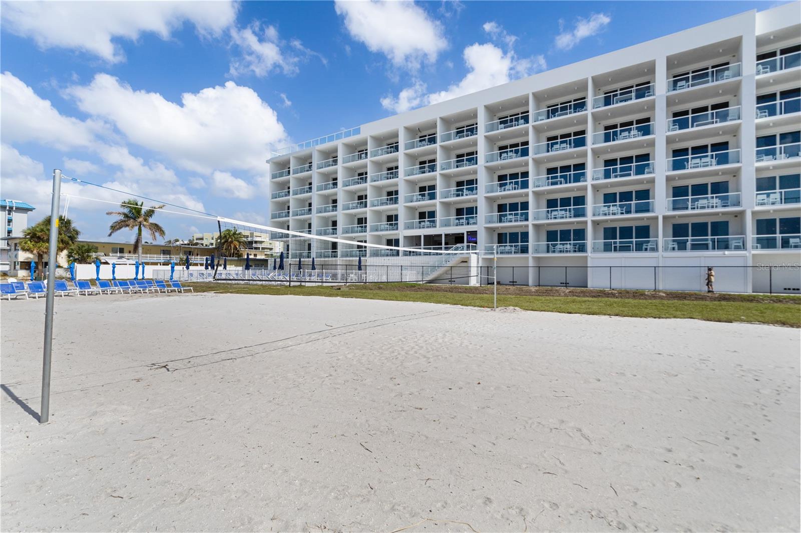 Listing photo id 22 for 11500 Gulf Boulevard 613