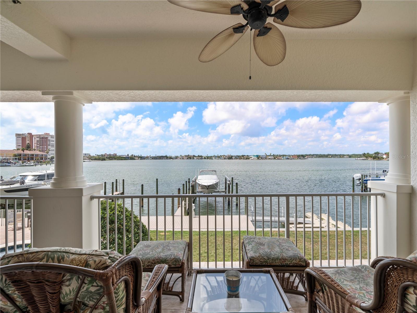 Image 41 of 53 For 17735 Gulf Boulevard 204