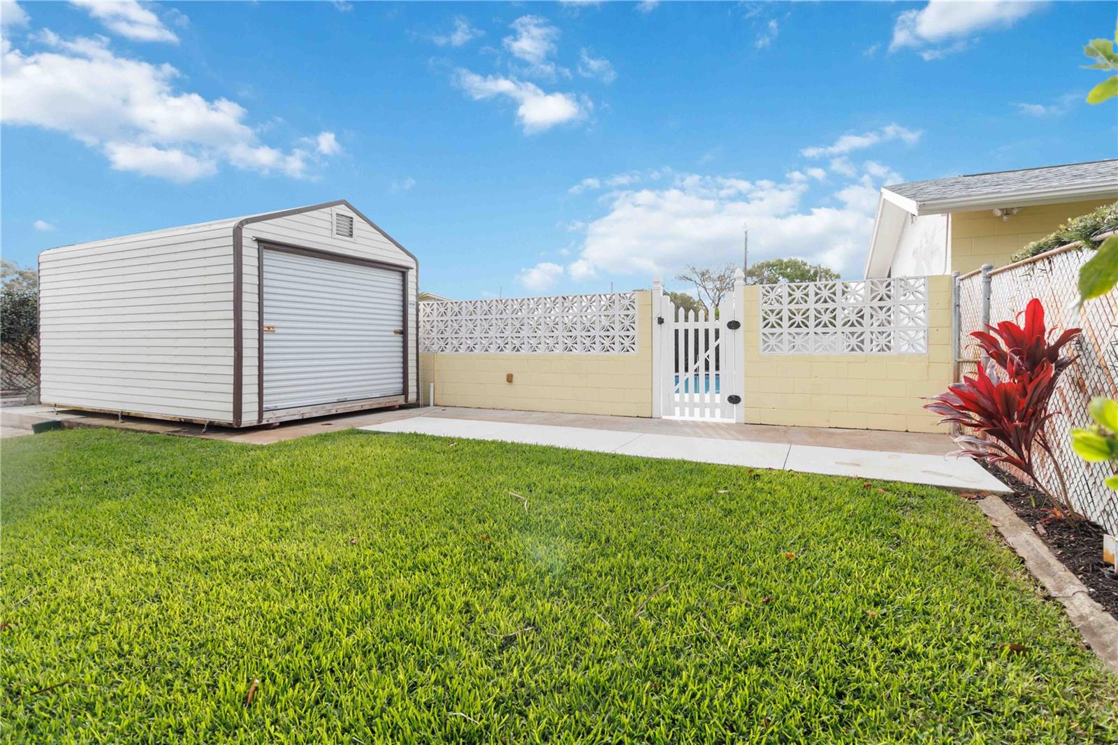Image 31 of 32 For 3557 Nicklaus Drive