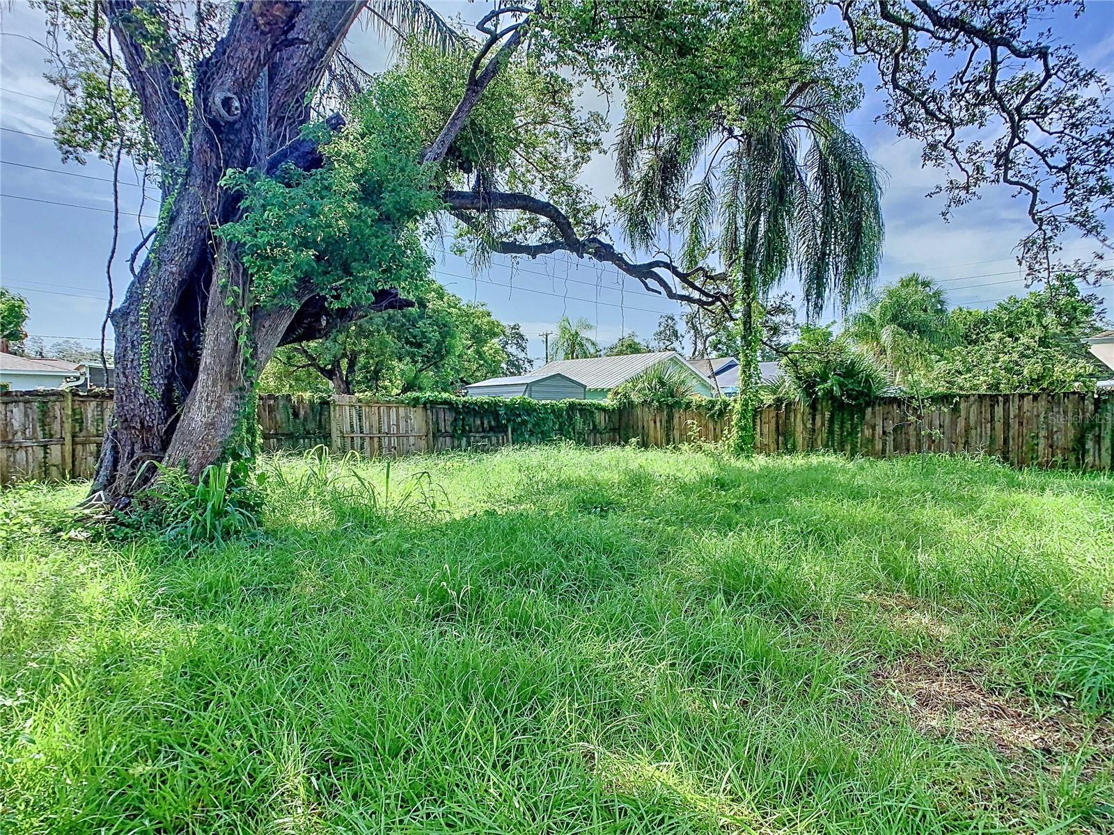 Image 41 of 54 For 8111 Edison Avenue