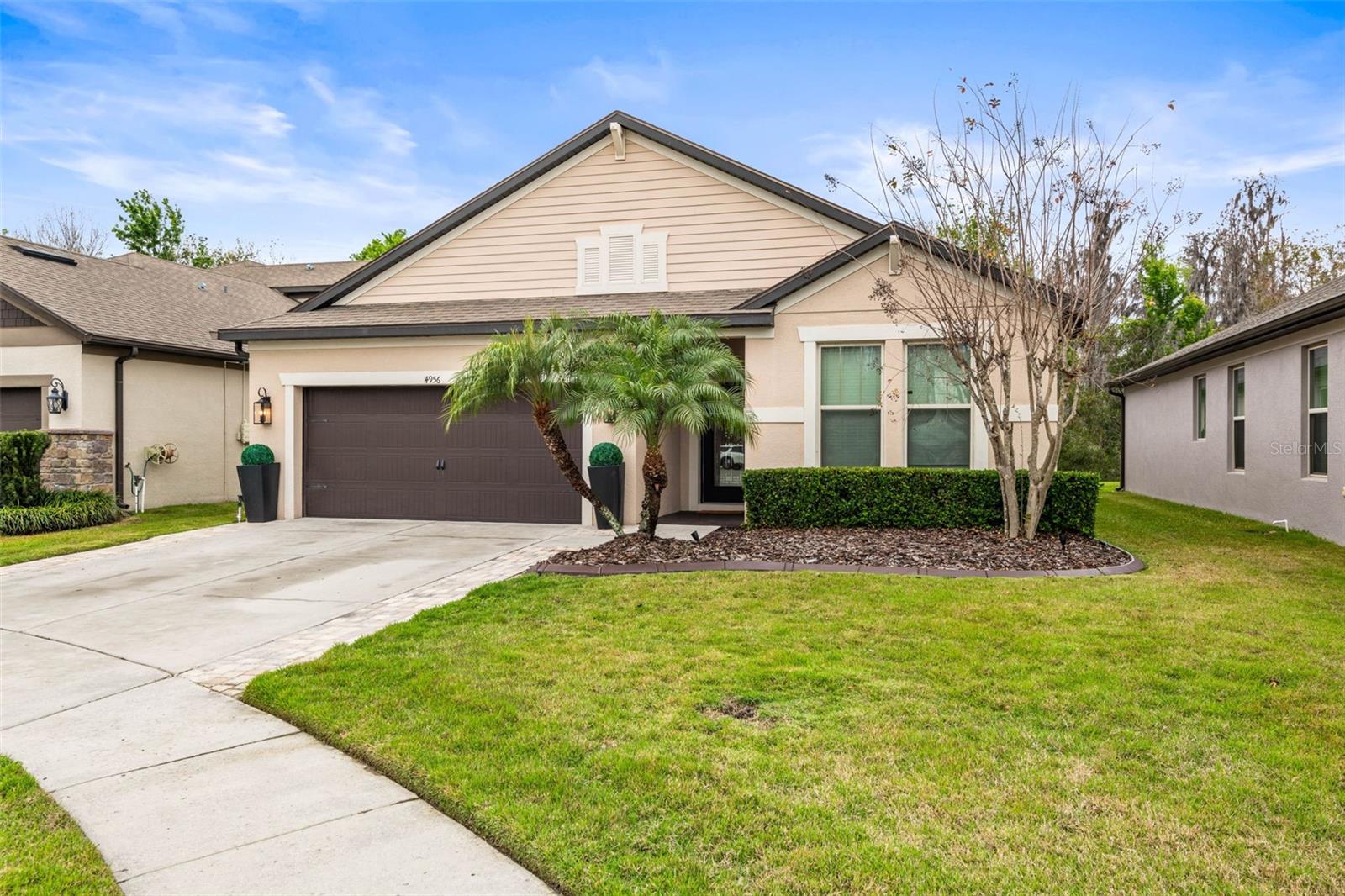 Details for 4956 Rolling Green Drive, WESLEY CHAPEL, FL 33543