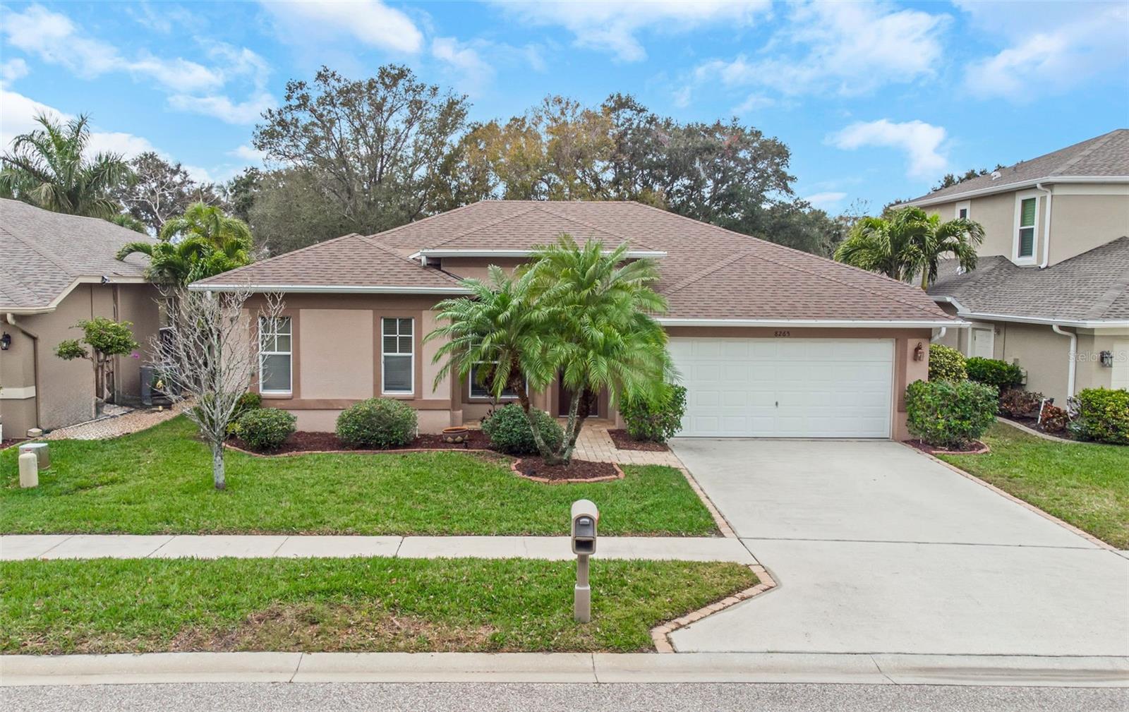 Details for 8265 Wild Oaks Circle, LARGO, FL 33773