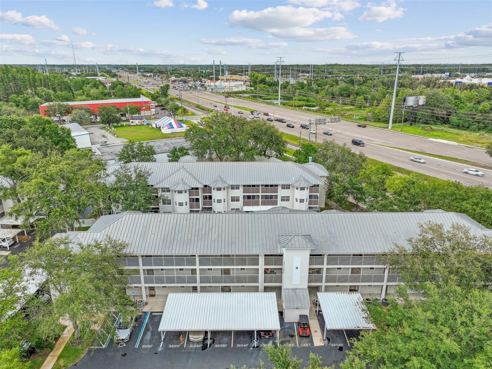 Image 2 of 40 For 21103 Patio View Court 3305