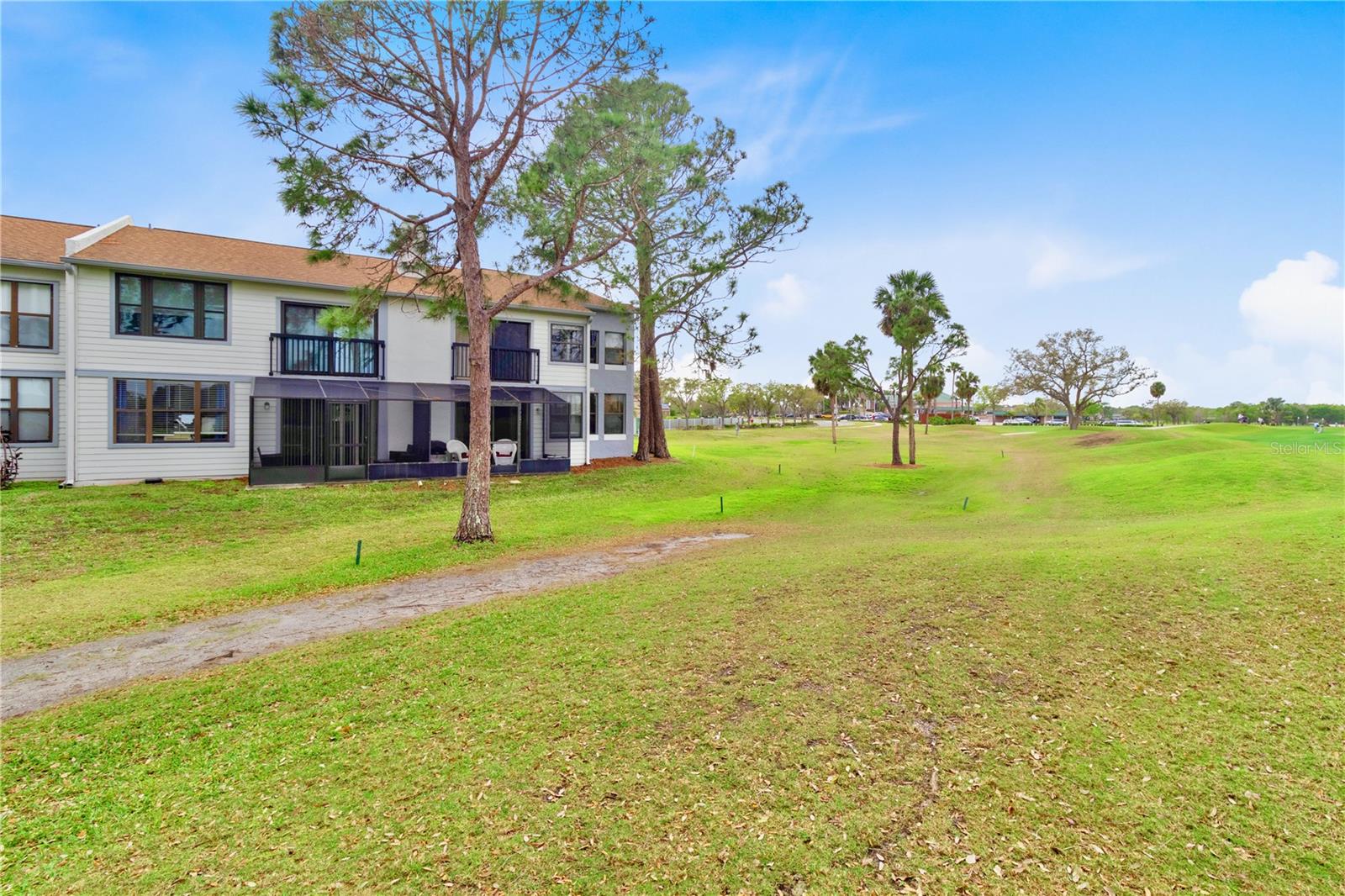 Image 43 of 48 For 2073 Skimmer Court W 211