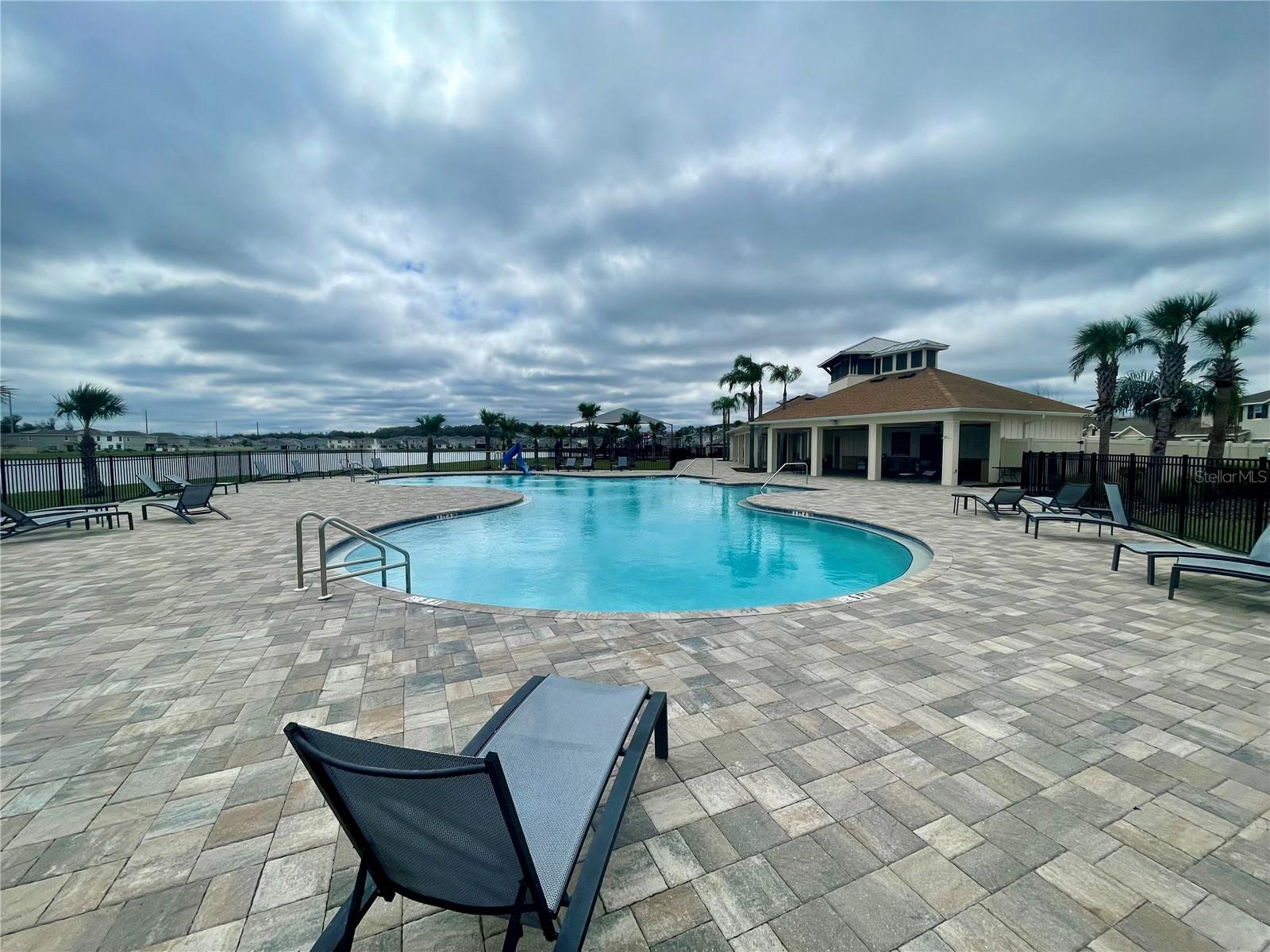 Listing photo id 39 for 8438 Wheat Stone Drive