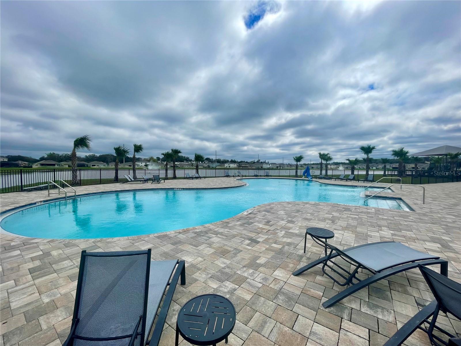 Listing photo id 40 for 8438 Wheat Stone Drive