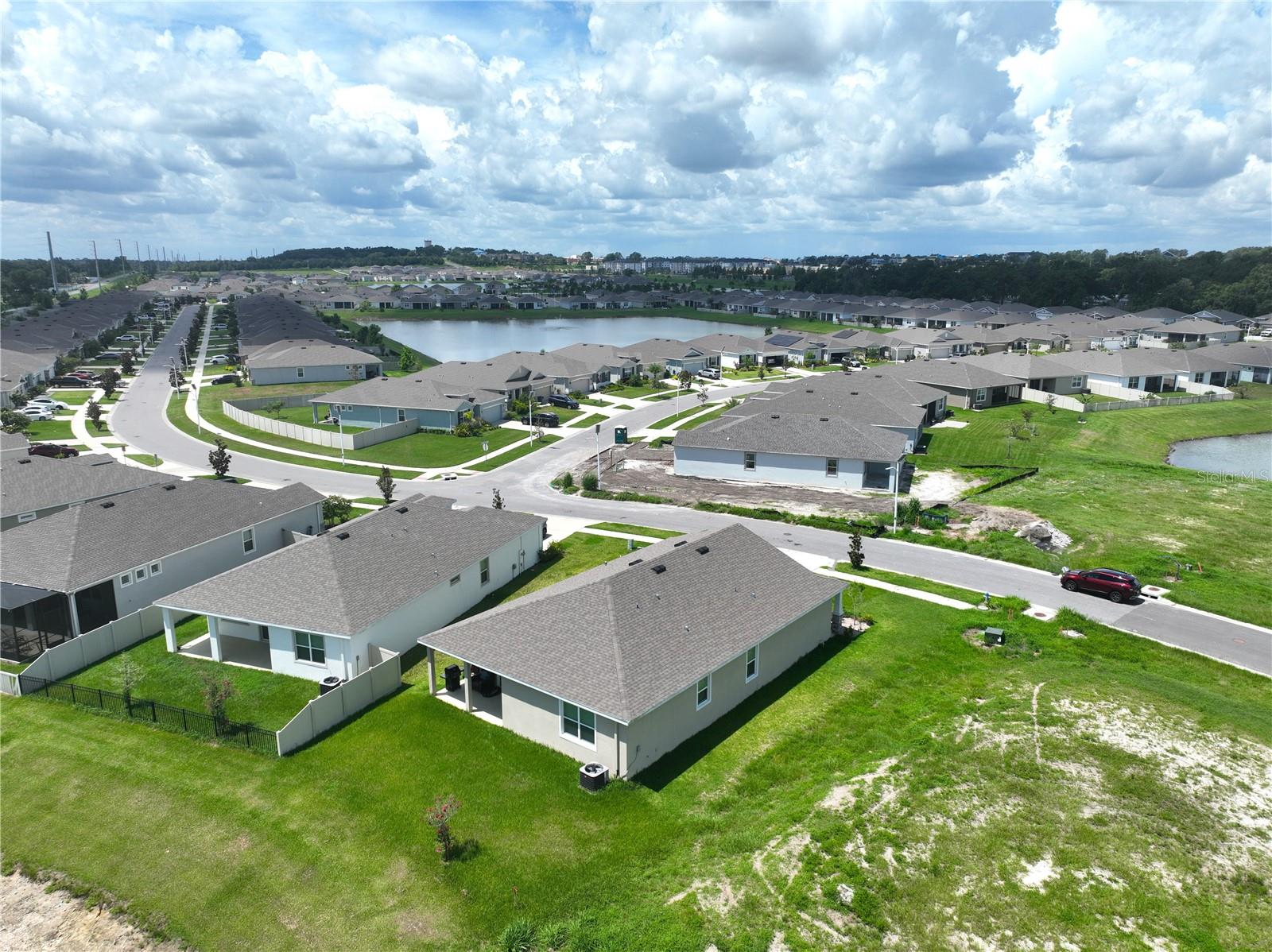 Listing photo id 44 for 8438 Wheat Stone Drive