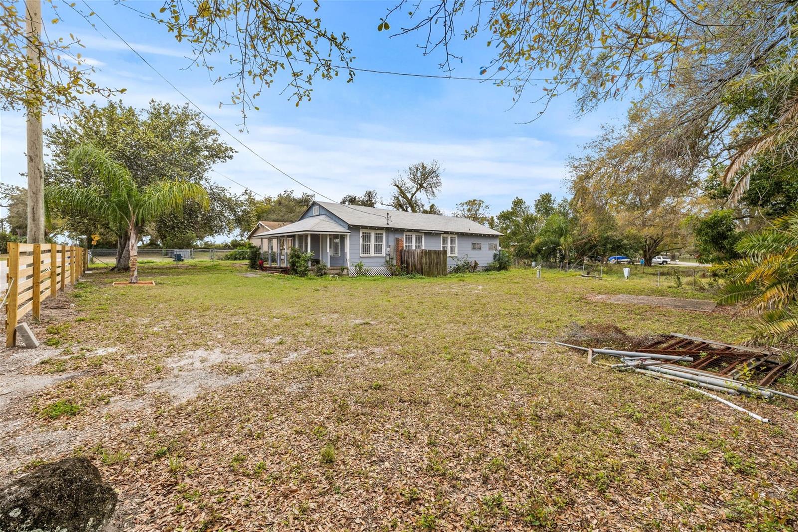 Listing photo id 22 for 3814 48th Street