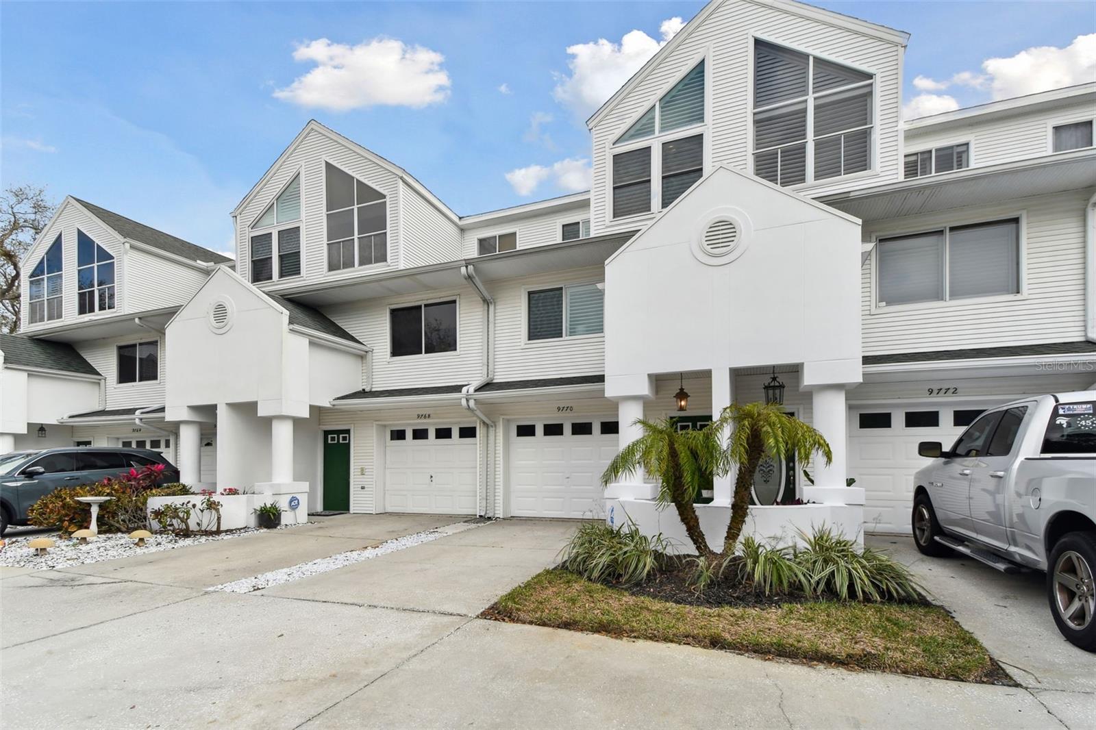 Listing photo id 0 for 9770 Indian Key Trail 102