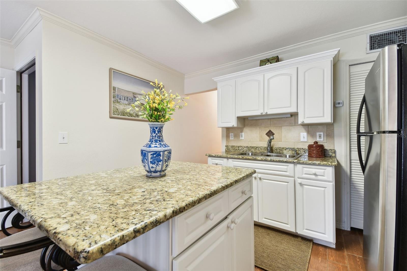 Listing photo id 34 for 9770 Indian Key Trail 102