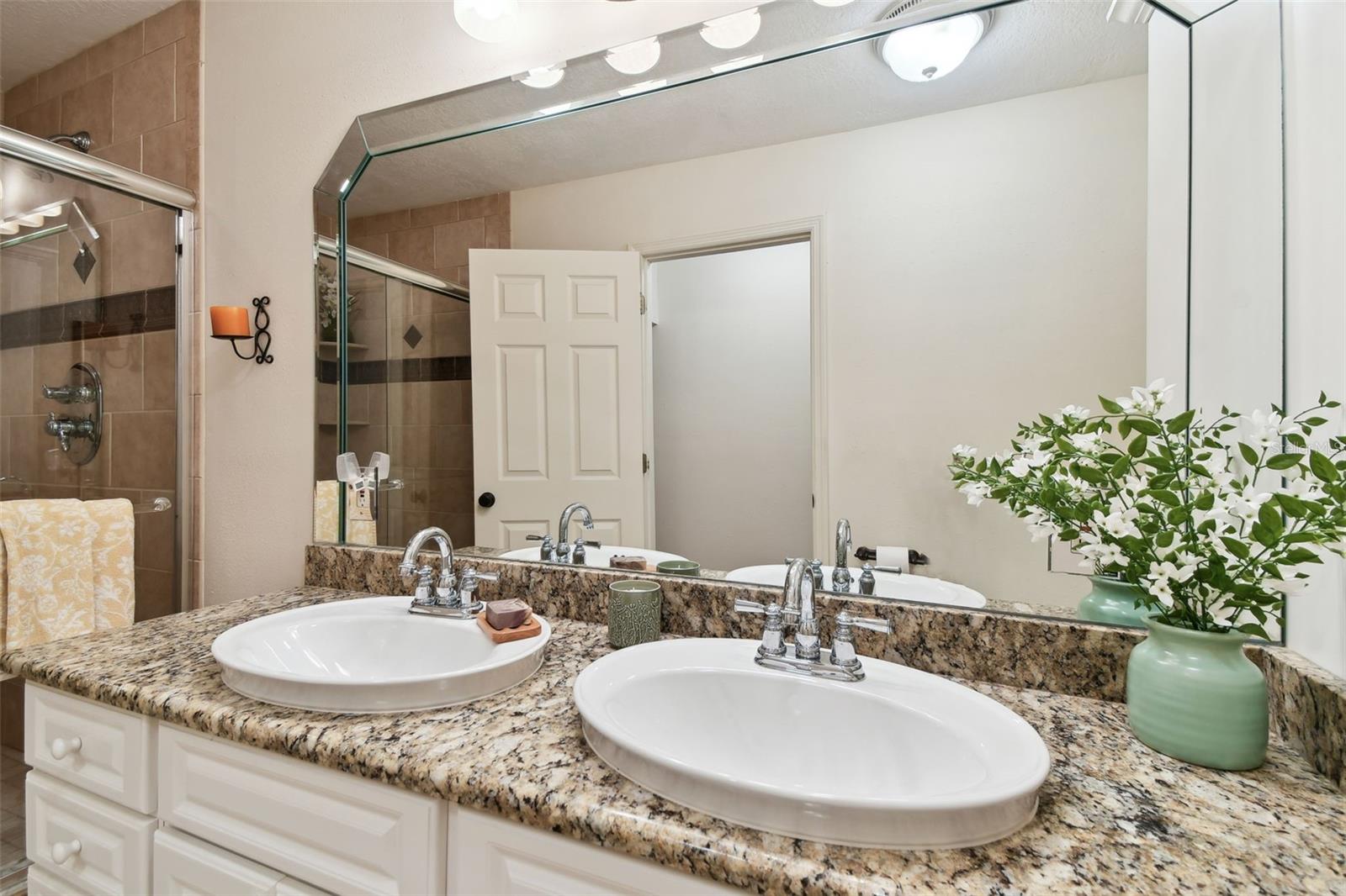 Listing photo id 43 for 9770 Indian Key Trail 102