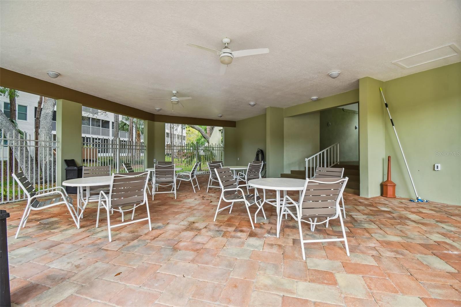 Listing photo id 78 for 9770 Indian Key Trail 102