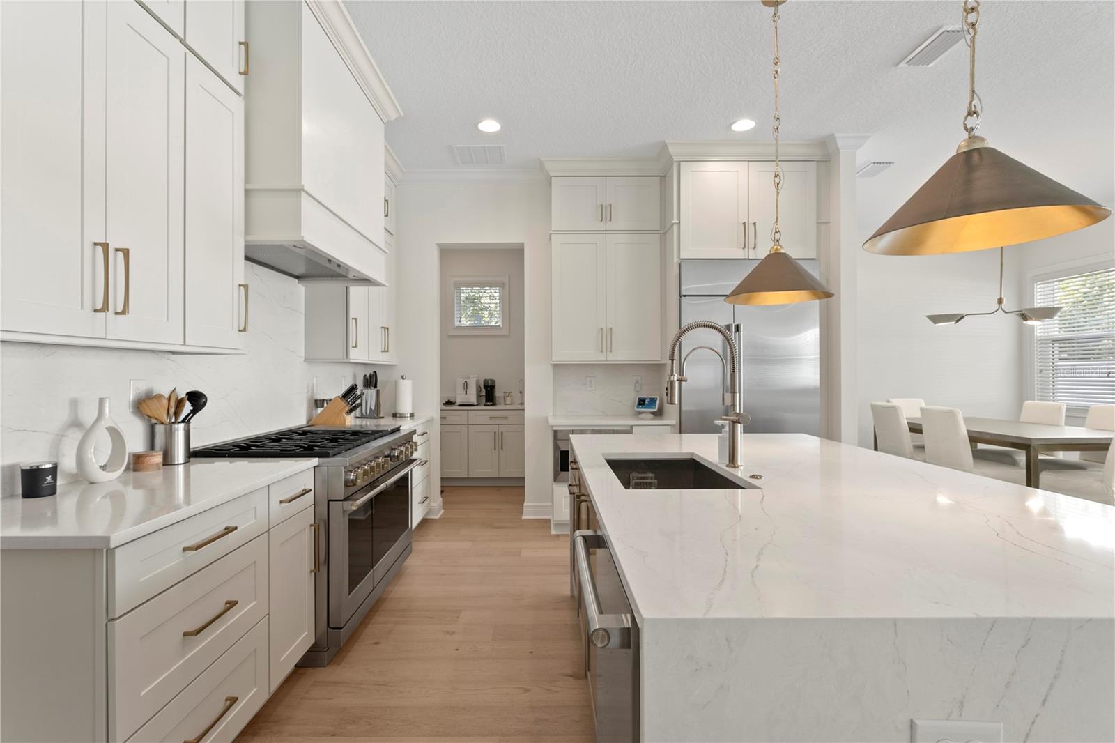 Image 36 of 41 For 3618 Royal Palm Circle