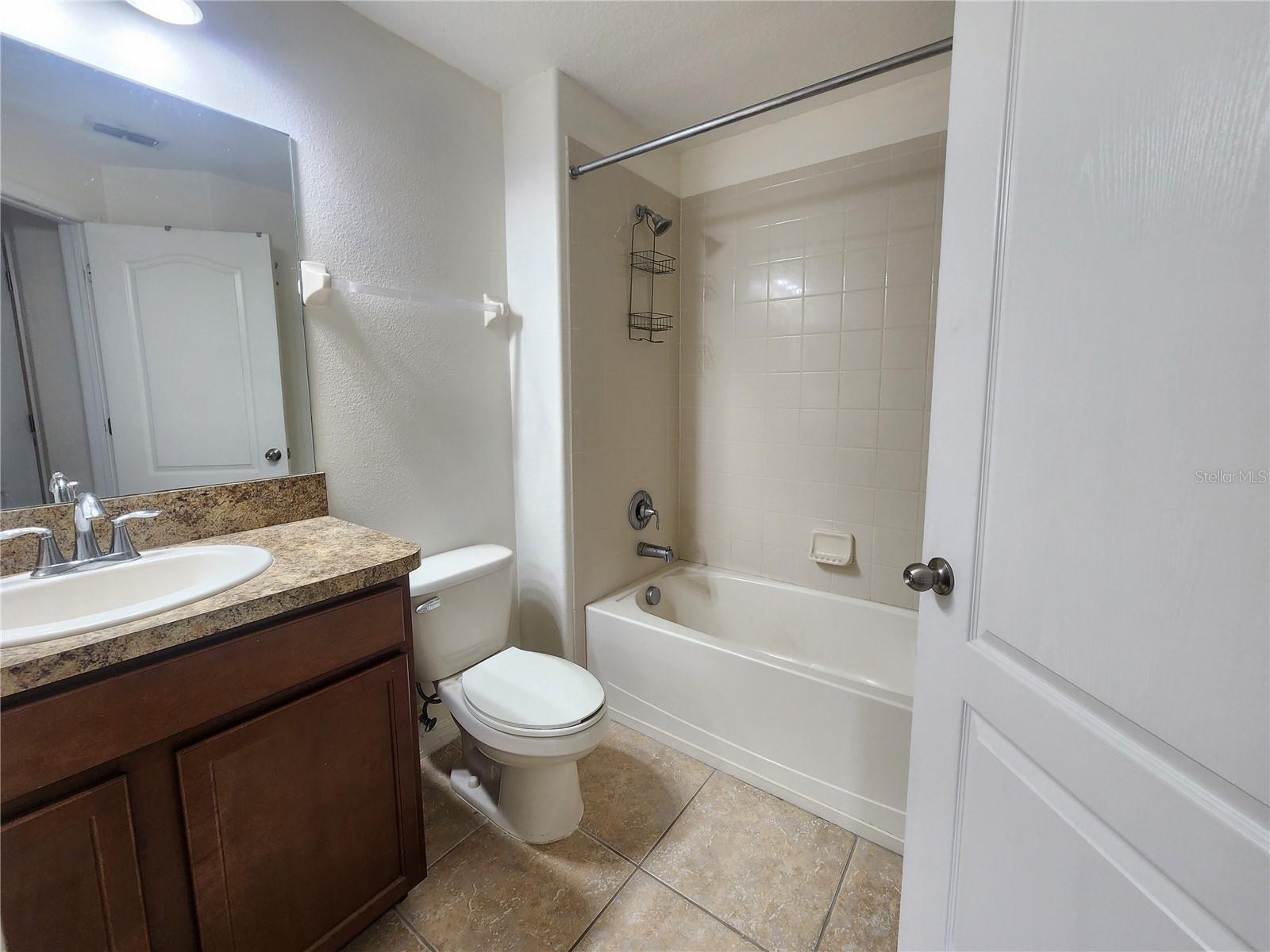 Listing photo id 21 for 2807 Lantern Hill Avenue