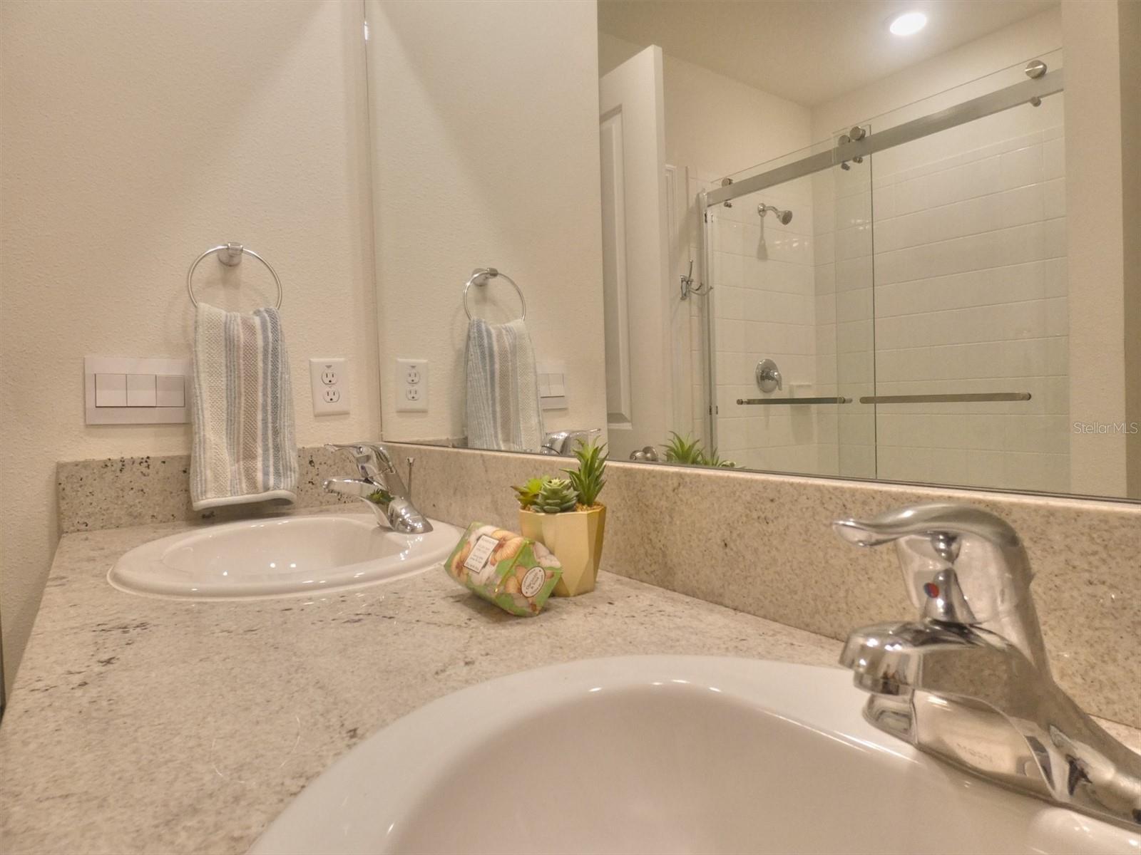 Image 19 of 30 For 17014 Oval Rum Drive