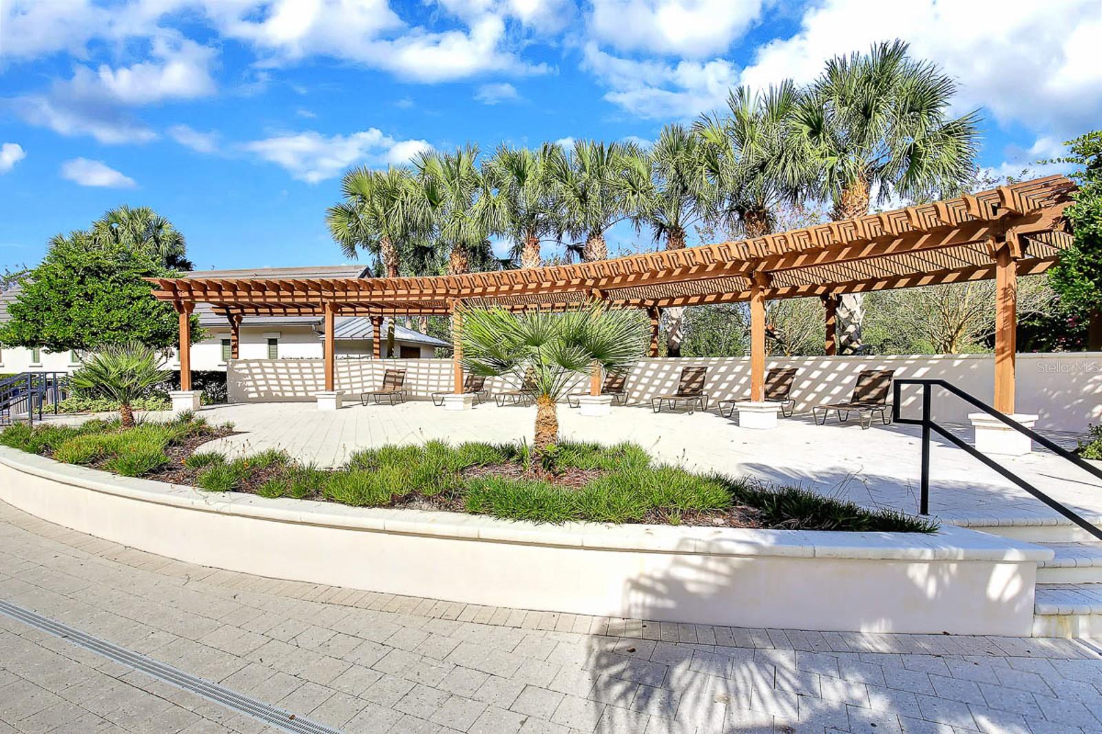 Listing photo id 38 for 15708 Oakleaf Run Drive