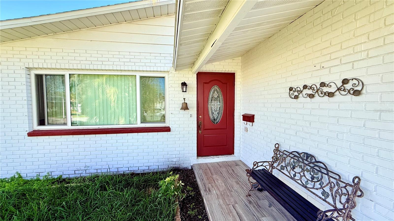 Image 3 of 9 For 1858 Maryland Avenue Ne