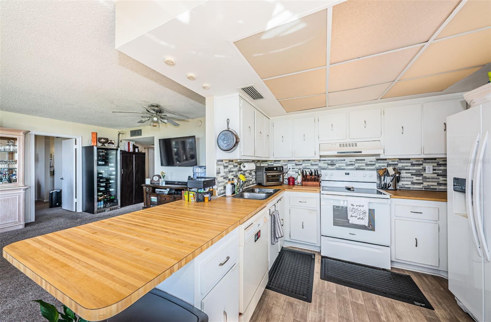 Image 12 of 43 For 6210 Sun Boulevard 408