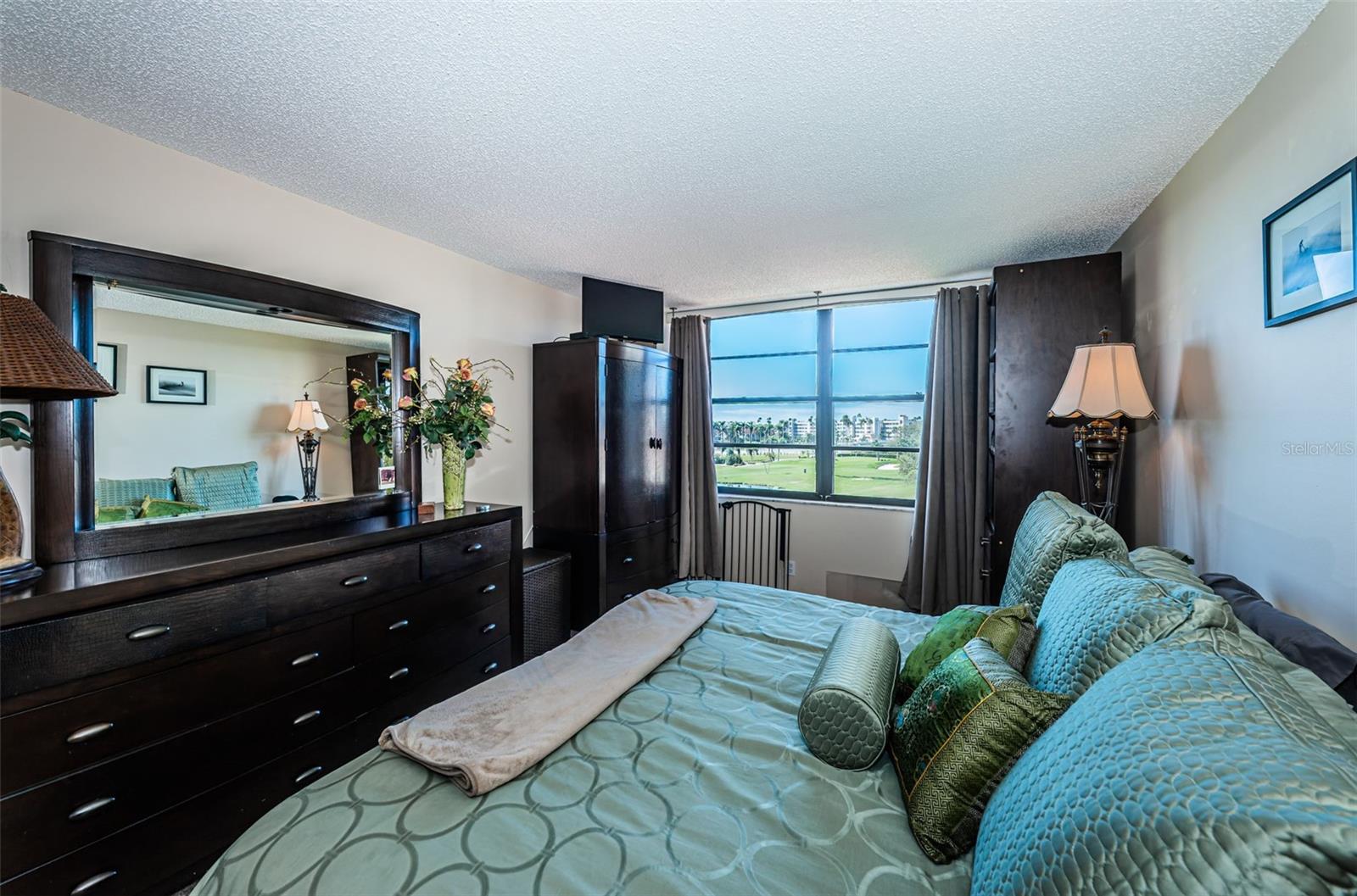 Image 16 of 43 For 6210 Sun Boulevard 408
