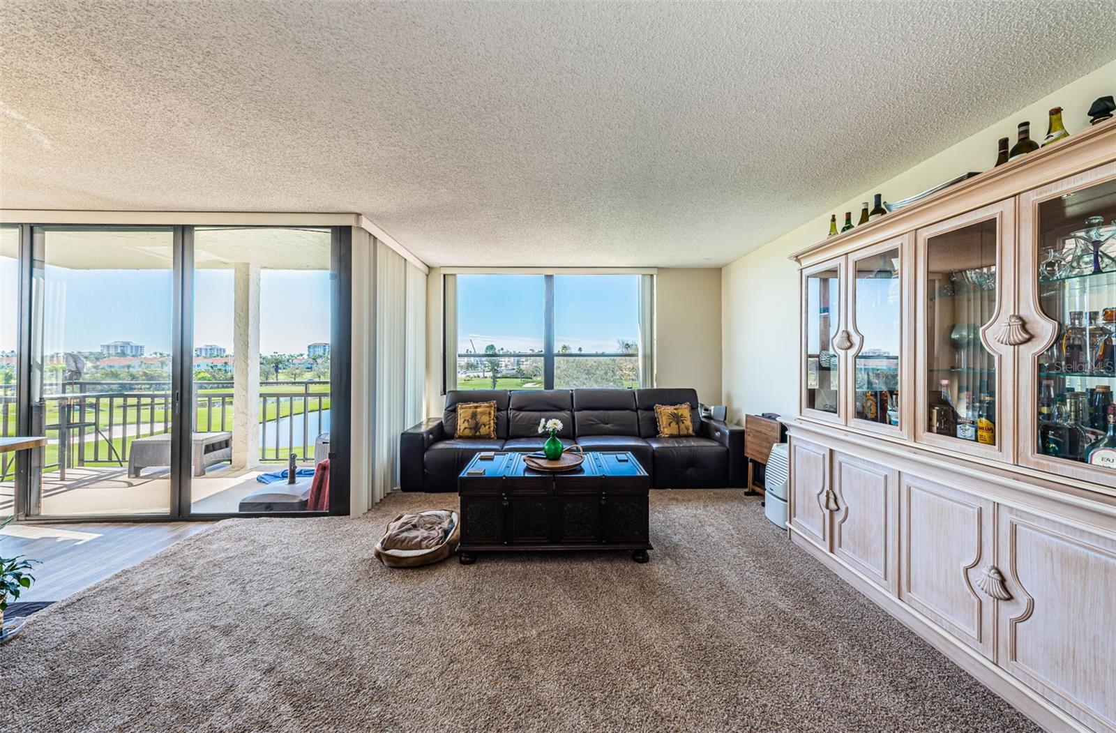Image 26 of 43 For 6210 Sun Boulevard 408