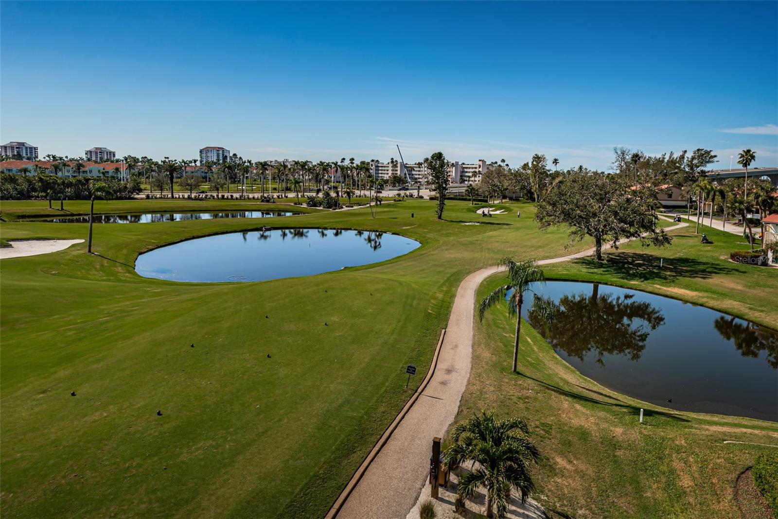 Image 27 of 43 For 6210 Sun Boulevard 408