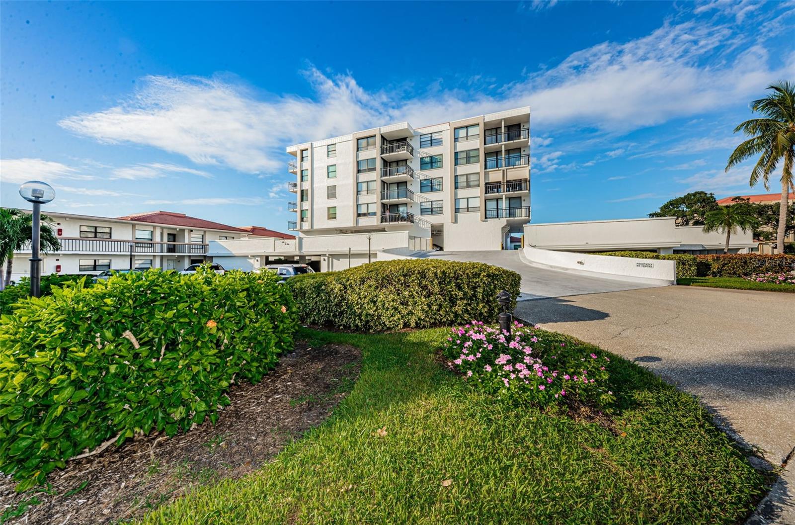 Image 42 of 43 For 6210 Sun Boulevard 408