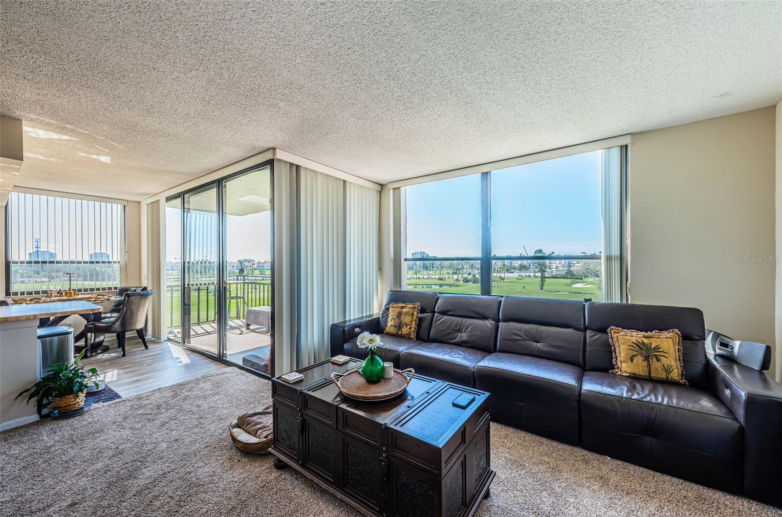 Image 5 of 43 For 6210 Sun Boulevard 408