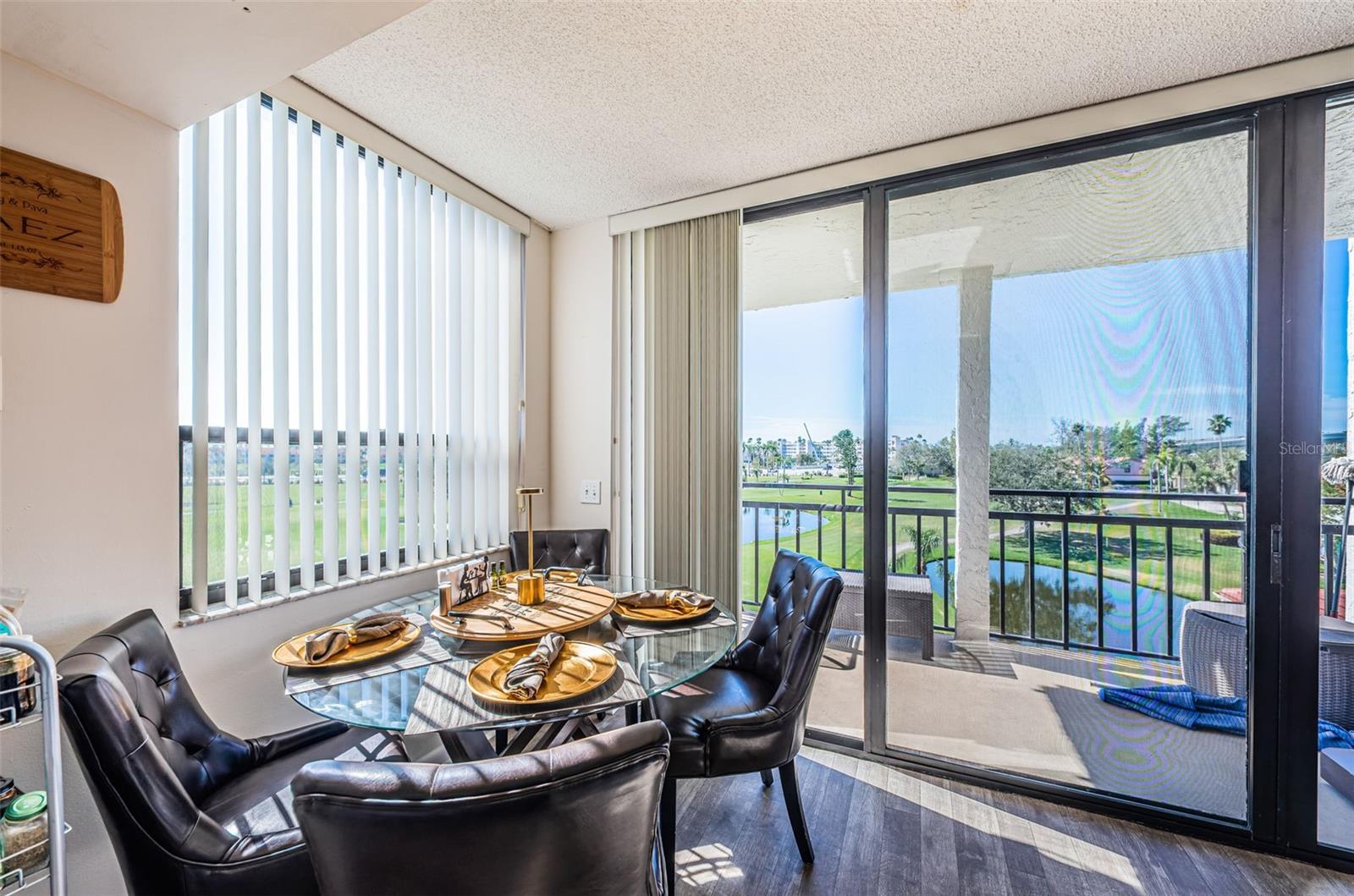 Image 9 of 43 For 6210 Sun Boulevard 408