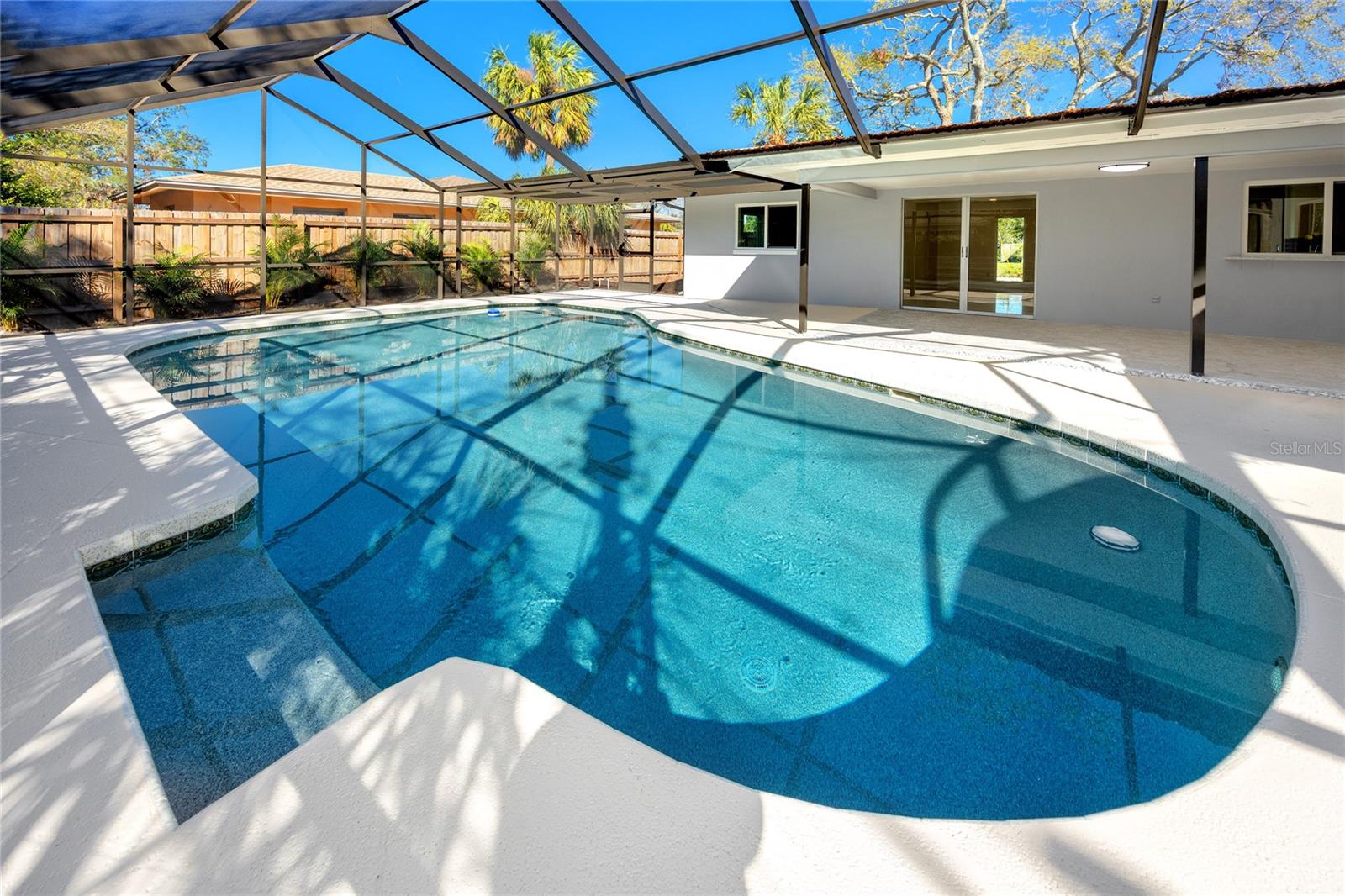 Image 32 of 38 For 1100 Webb Dr