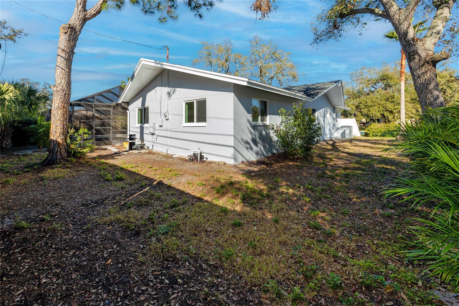 Image 37 of 38 For 1100 Webb Dr