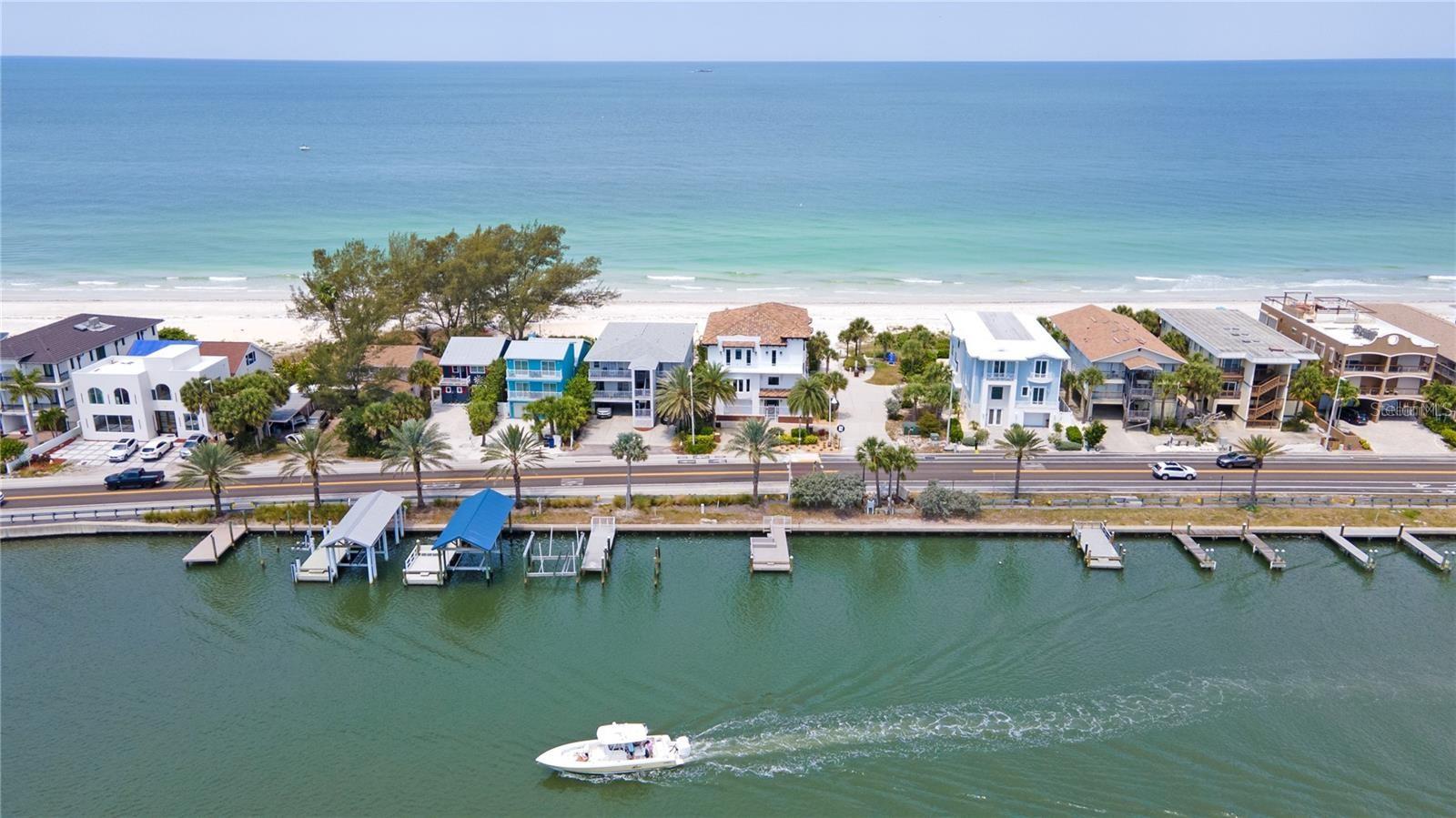 Listing photo id 38 for 20256 Gulf Boulevard