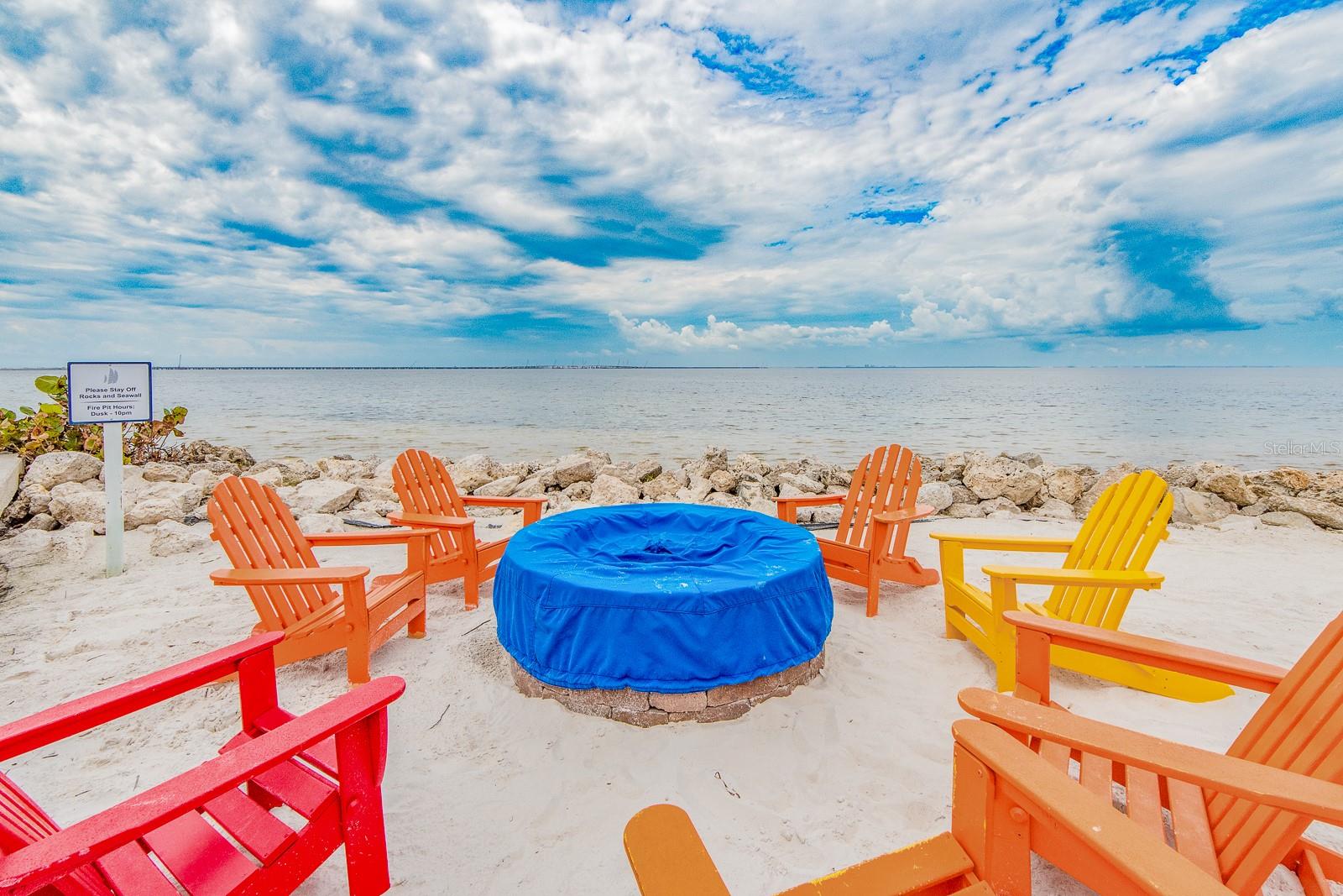 Image 35 of 45 For 2506 Rocky Point Drive 358