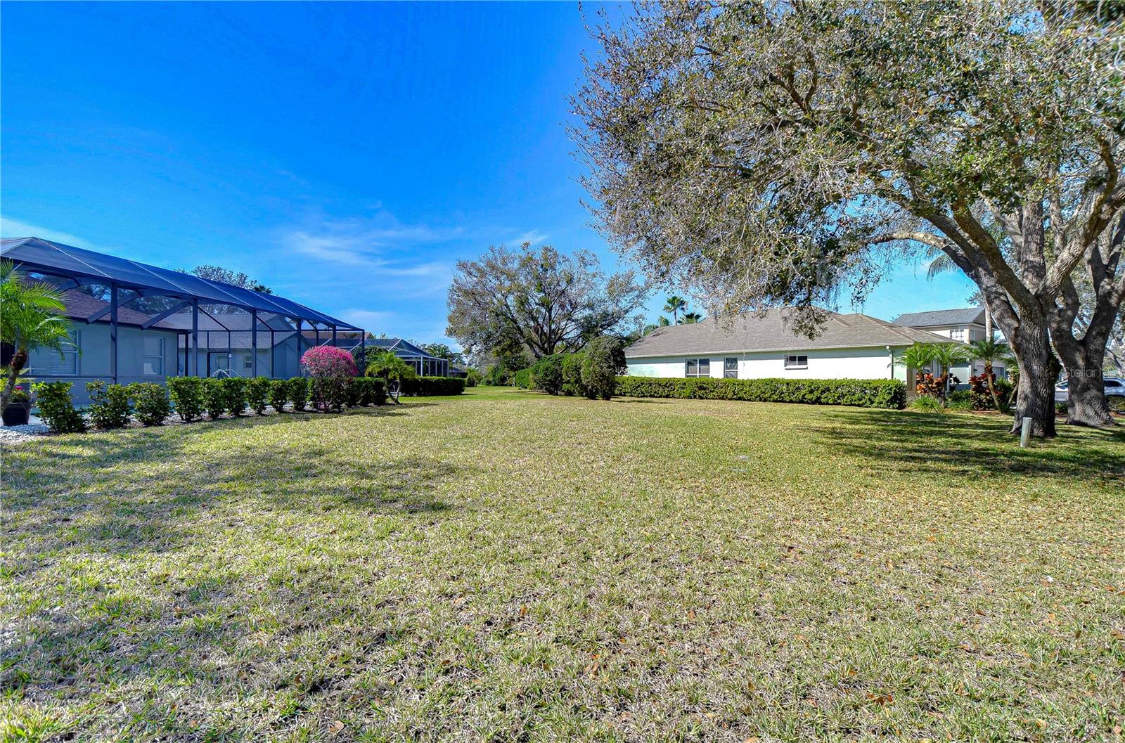 Listing photo id 29 for 3301 Stonebridge Trl