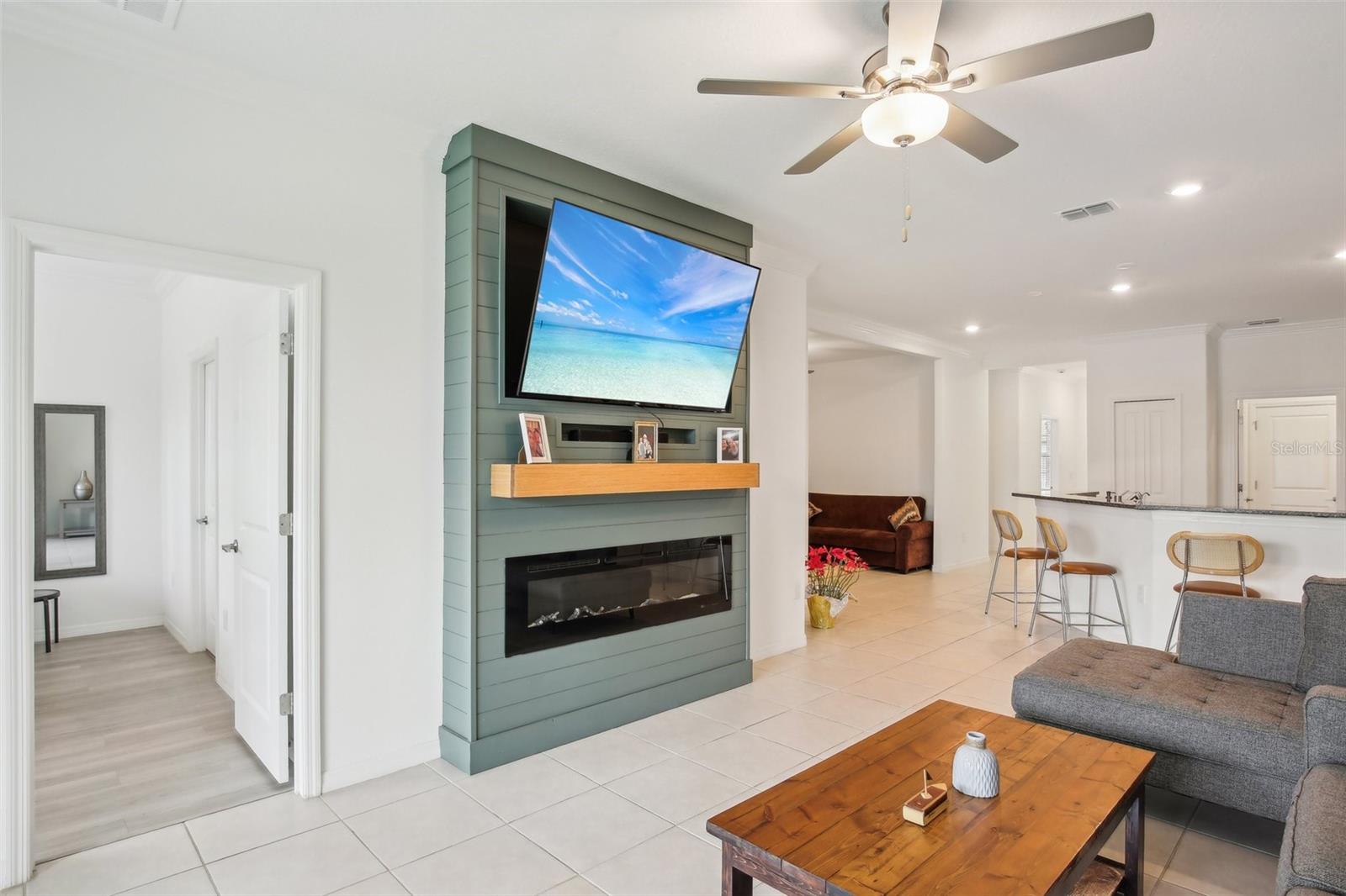 Listing photo id 10 for 6850 Ripple Pond Loop