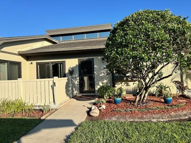 Listing Details for 120 Kay Court, OLDSMAR, FL 34677