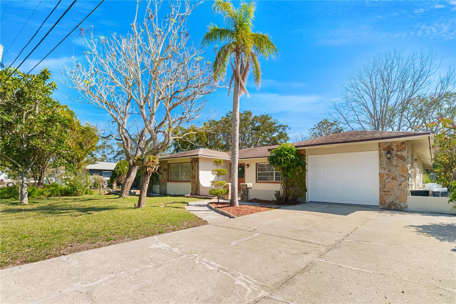 Details for 834 Riverside Drive, TARPON SPRINGS, FL 34689