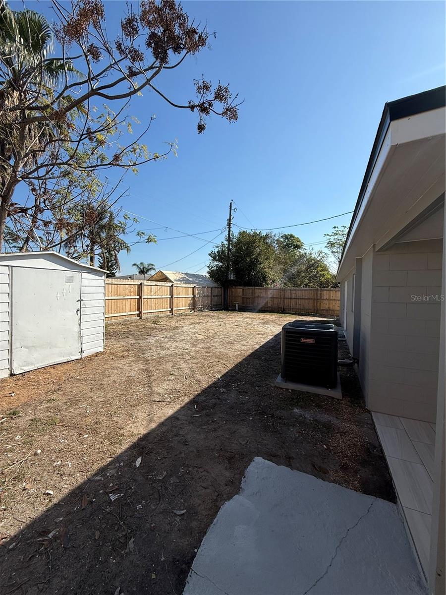 Listing photo id 28 for 4731 Foothill Drive