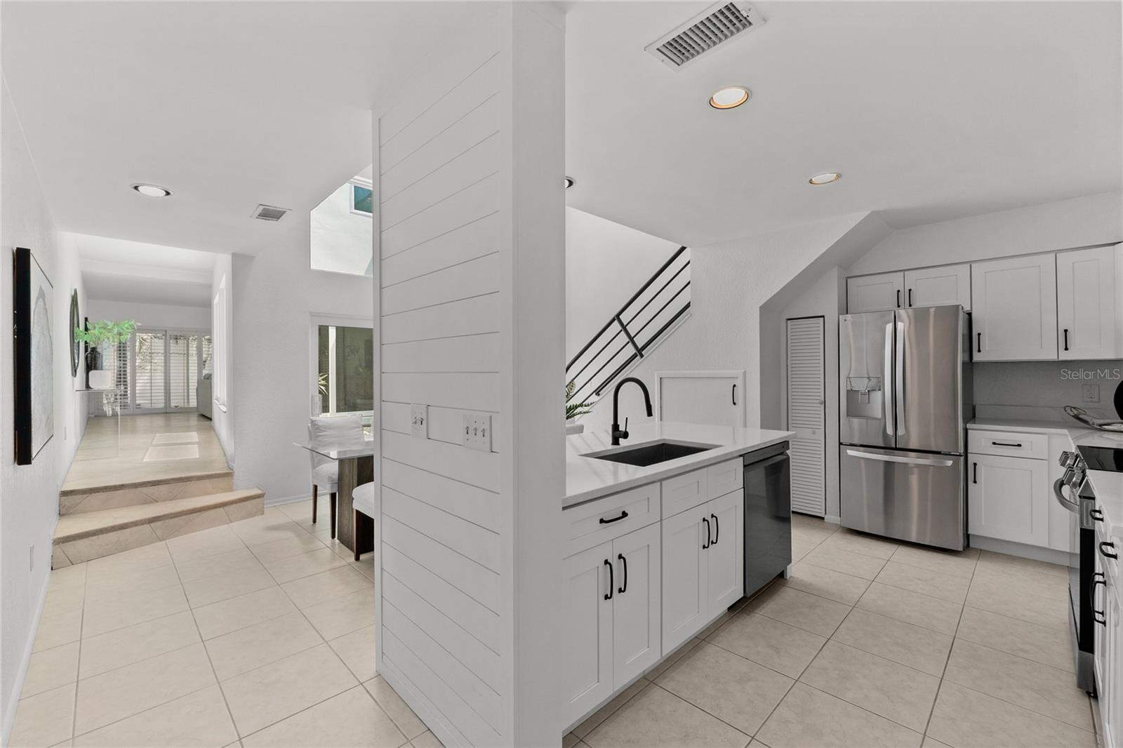 Image 10 of 53 For 3101 El Prado Boulevard B
