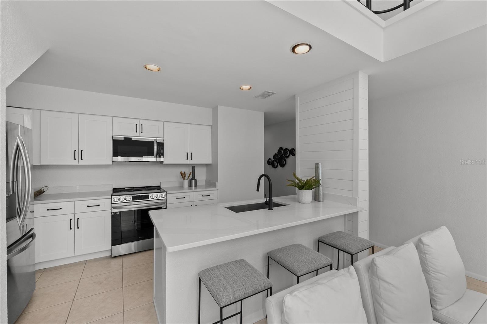 Image 7 of 53 For 3101 El Prado Boulevard B