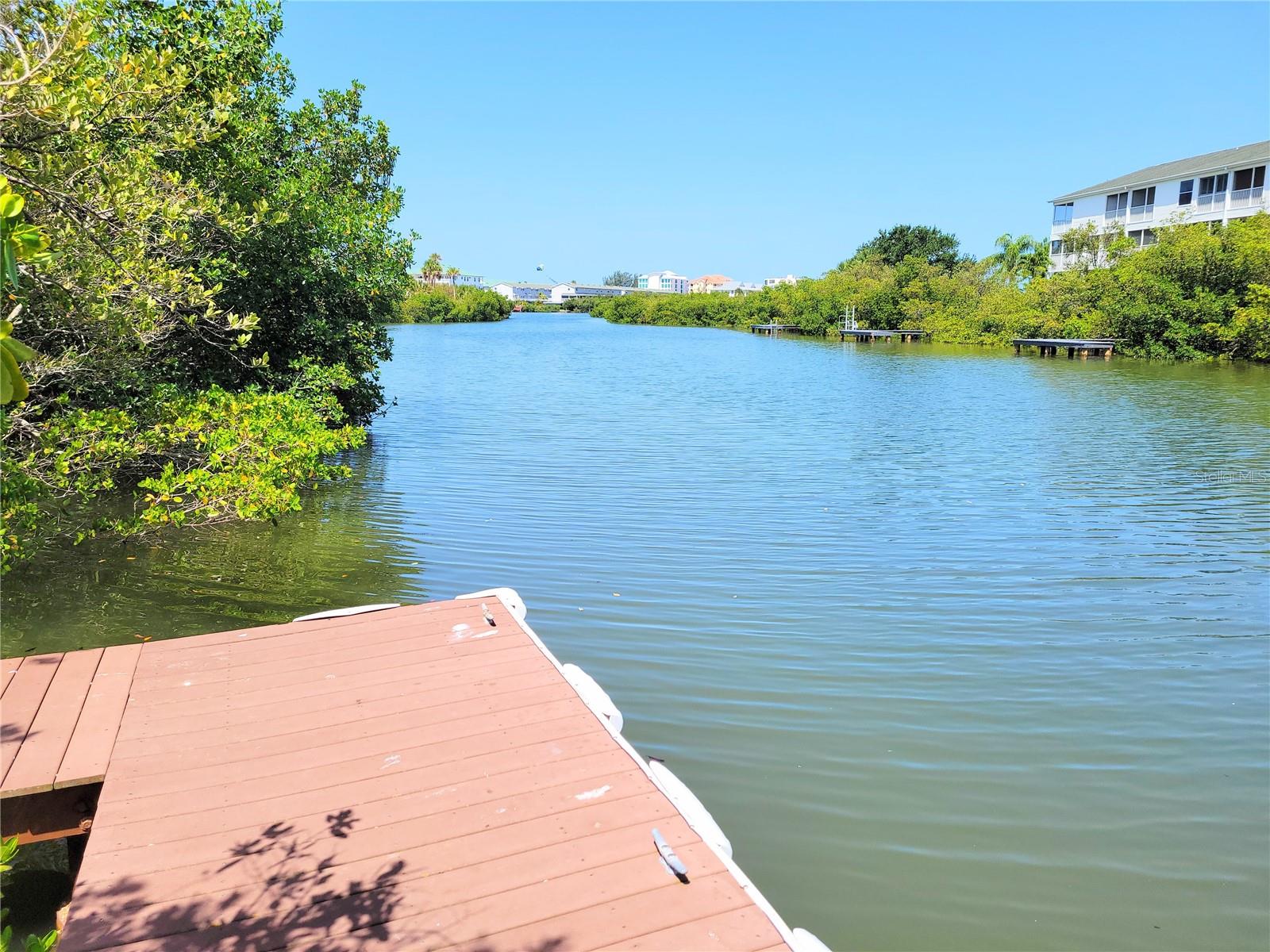 Listing photo id 11 for 9914 Indian Key Trail 32