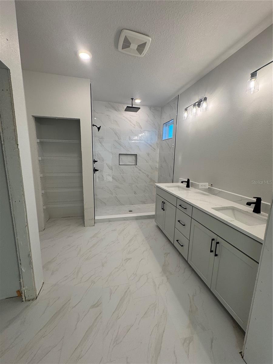 Image 12 of 45 For 7258 Kodiak Lane