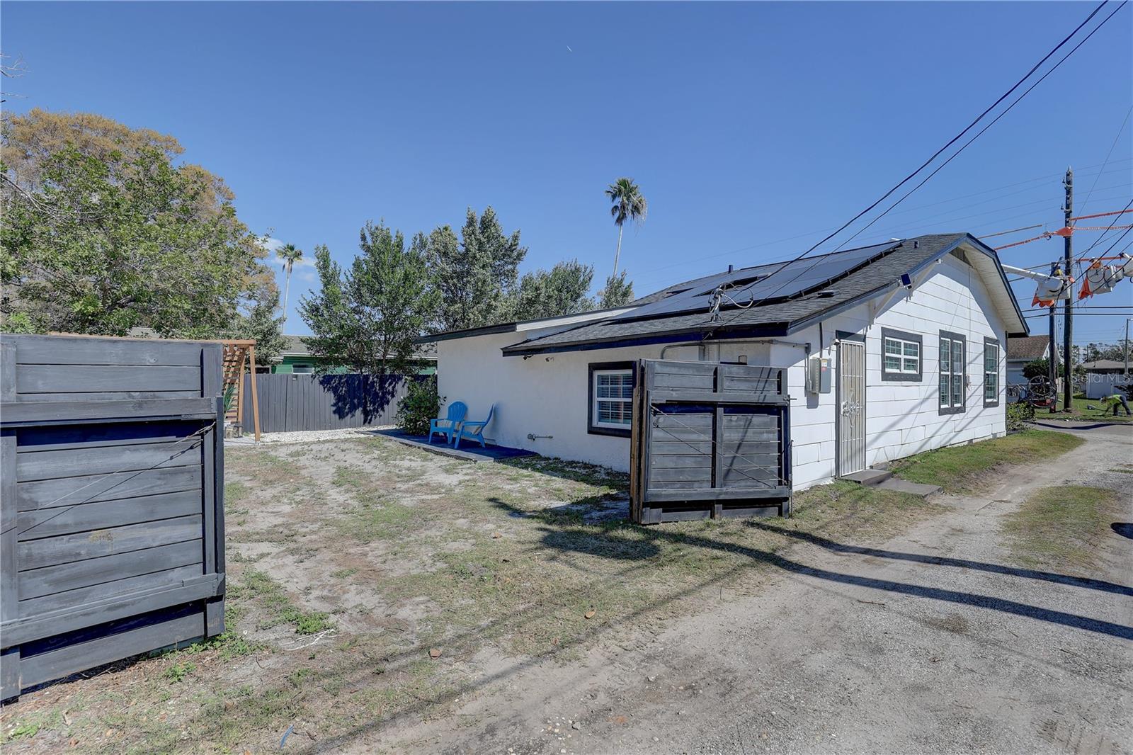 Listing photo id 27 for 315 40th Street S