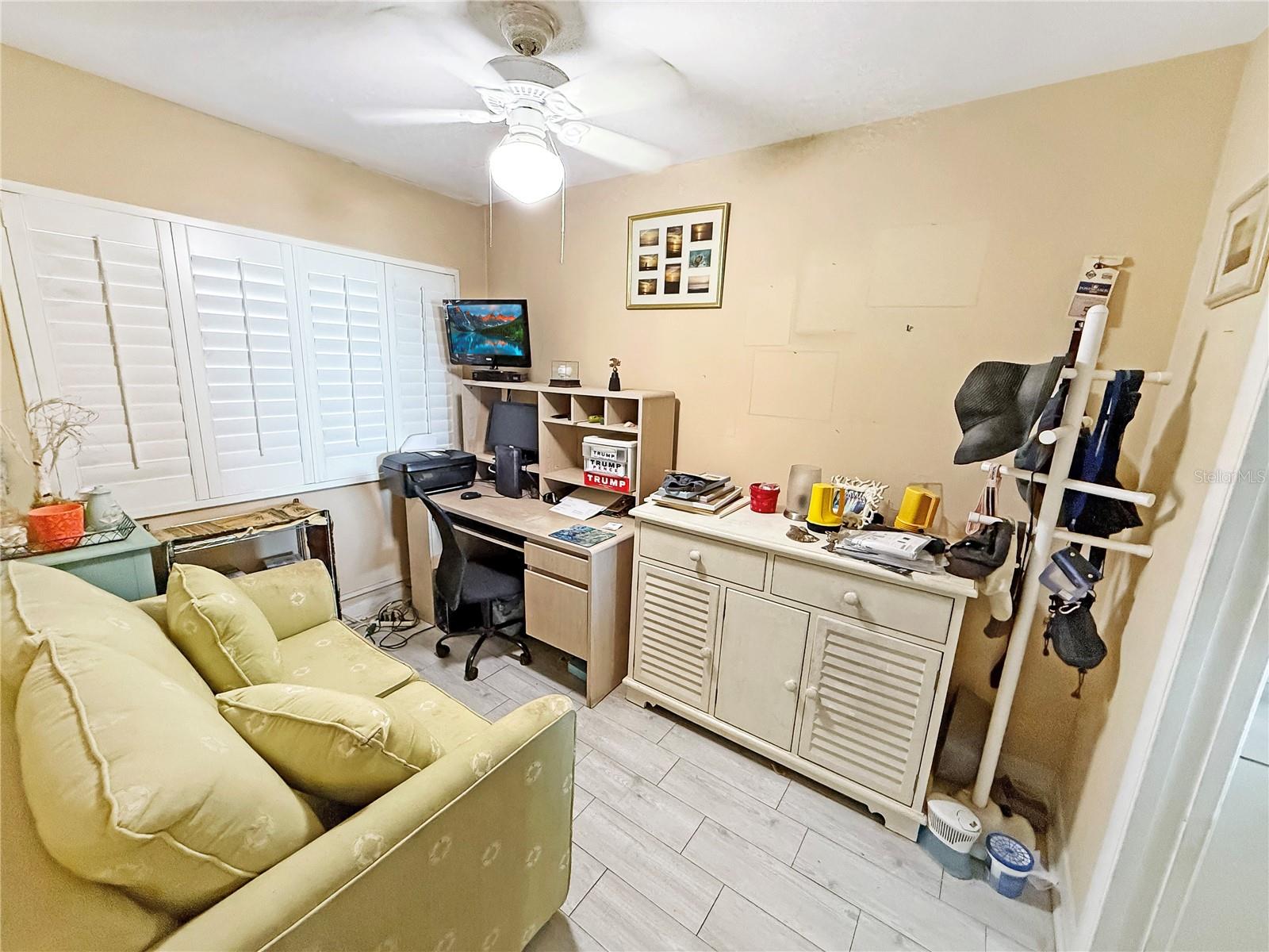 Listing photo id 11 for 20000 Gulf Boulevard 205