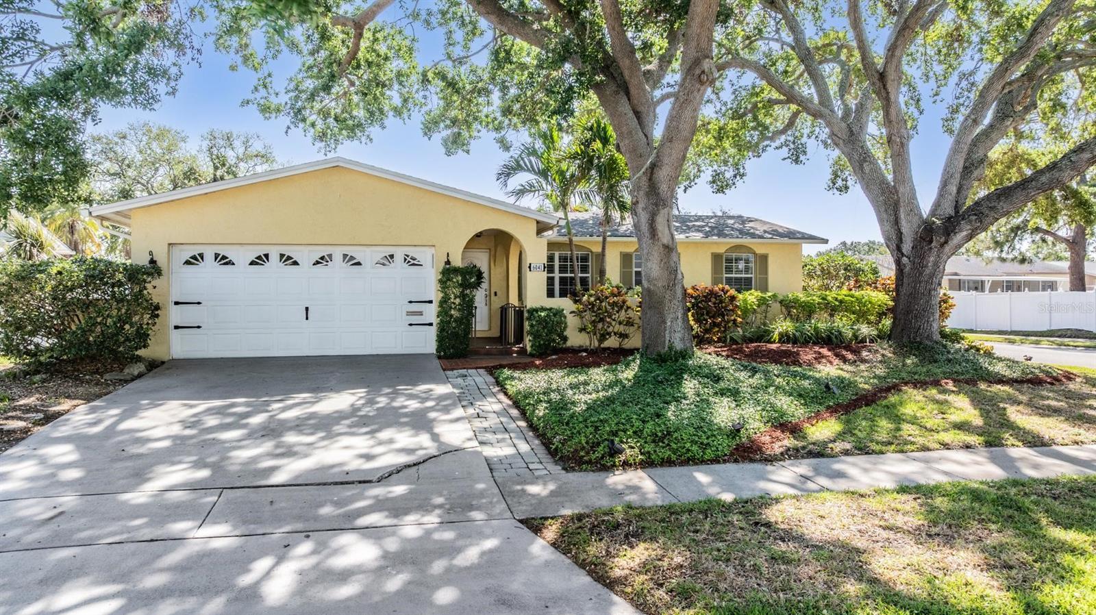 Details for 6041 16th Lane Ne, ST PETERSBURG, FL 33703